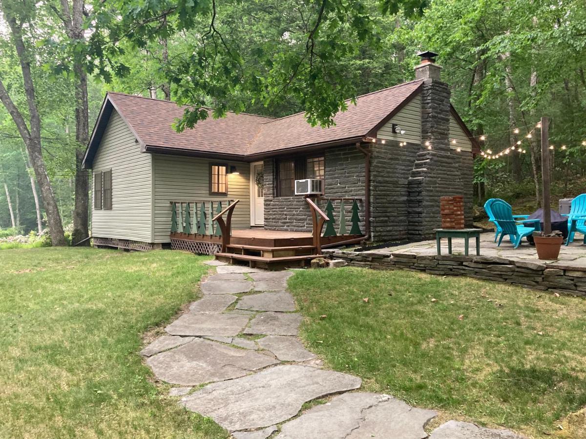 Peaceful Seasonal Wooded Cottage Close To Everything Tafton Εξωτερικό φωτογραφία